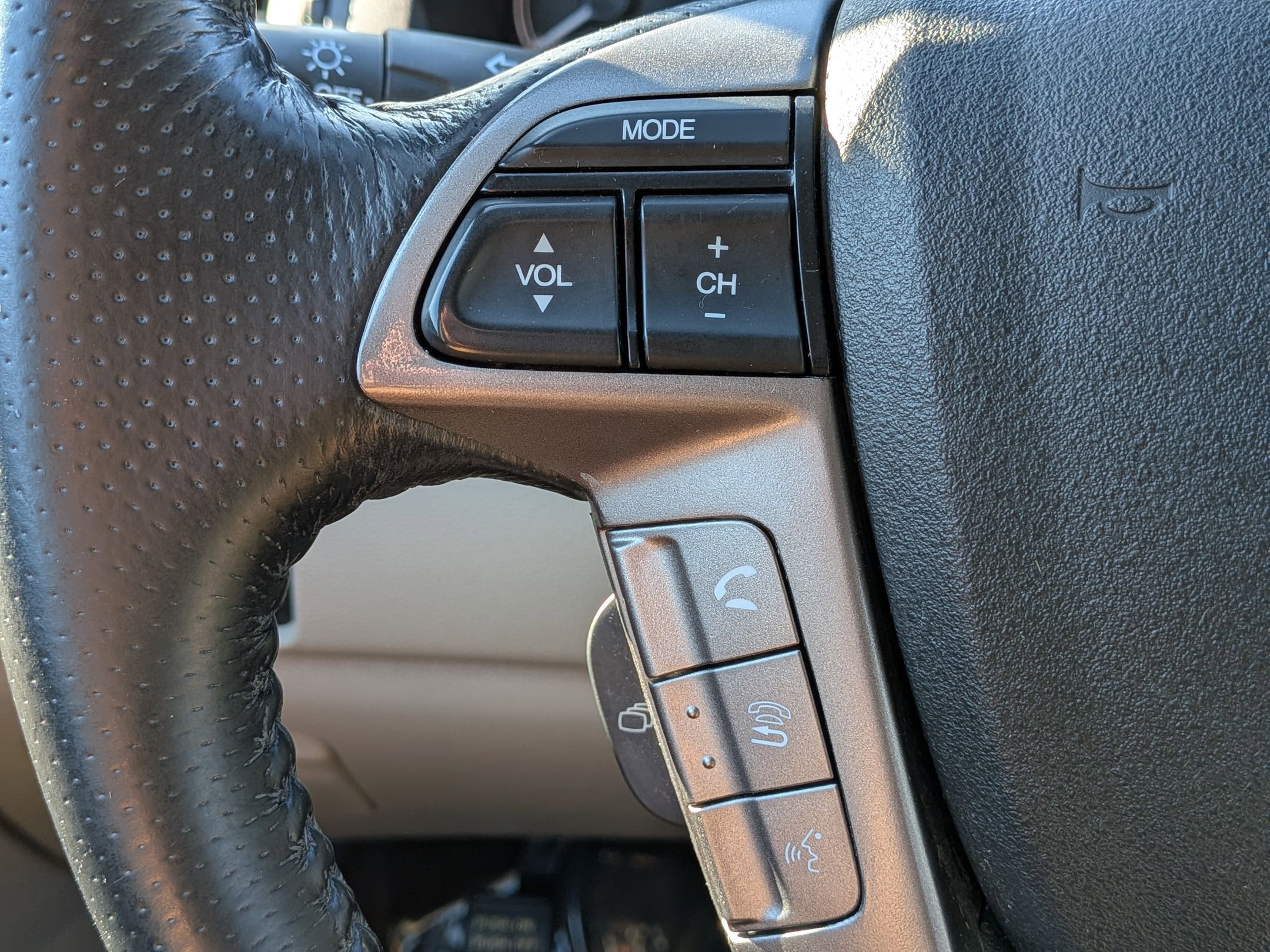 2016 Honda Odyssey EX-L photo 13