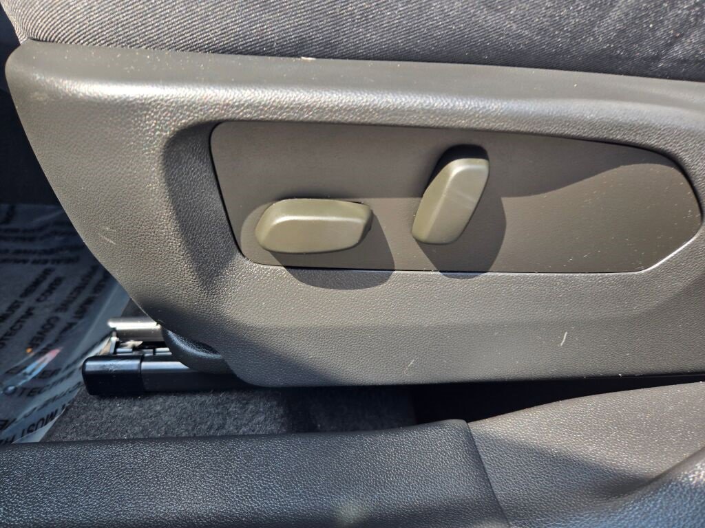 2023 Buick Envision Essence photo 21
