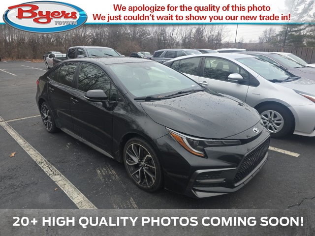 2022 Toyota Corolla SE's photo