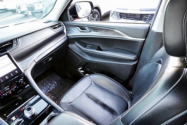 Used 2023 Red Jeep Limited image 20