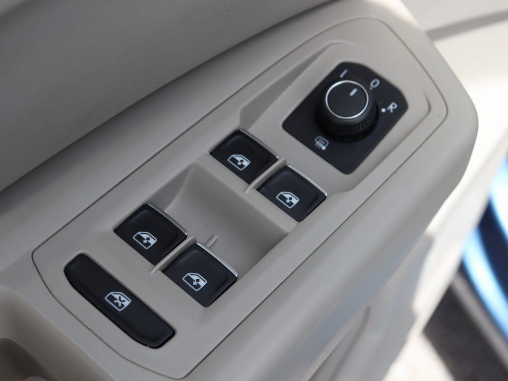 2019 Volkswagen Atlas SEL photo 12