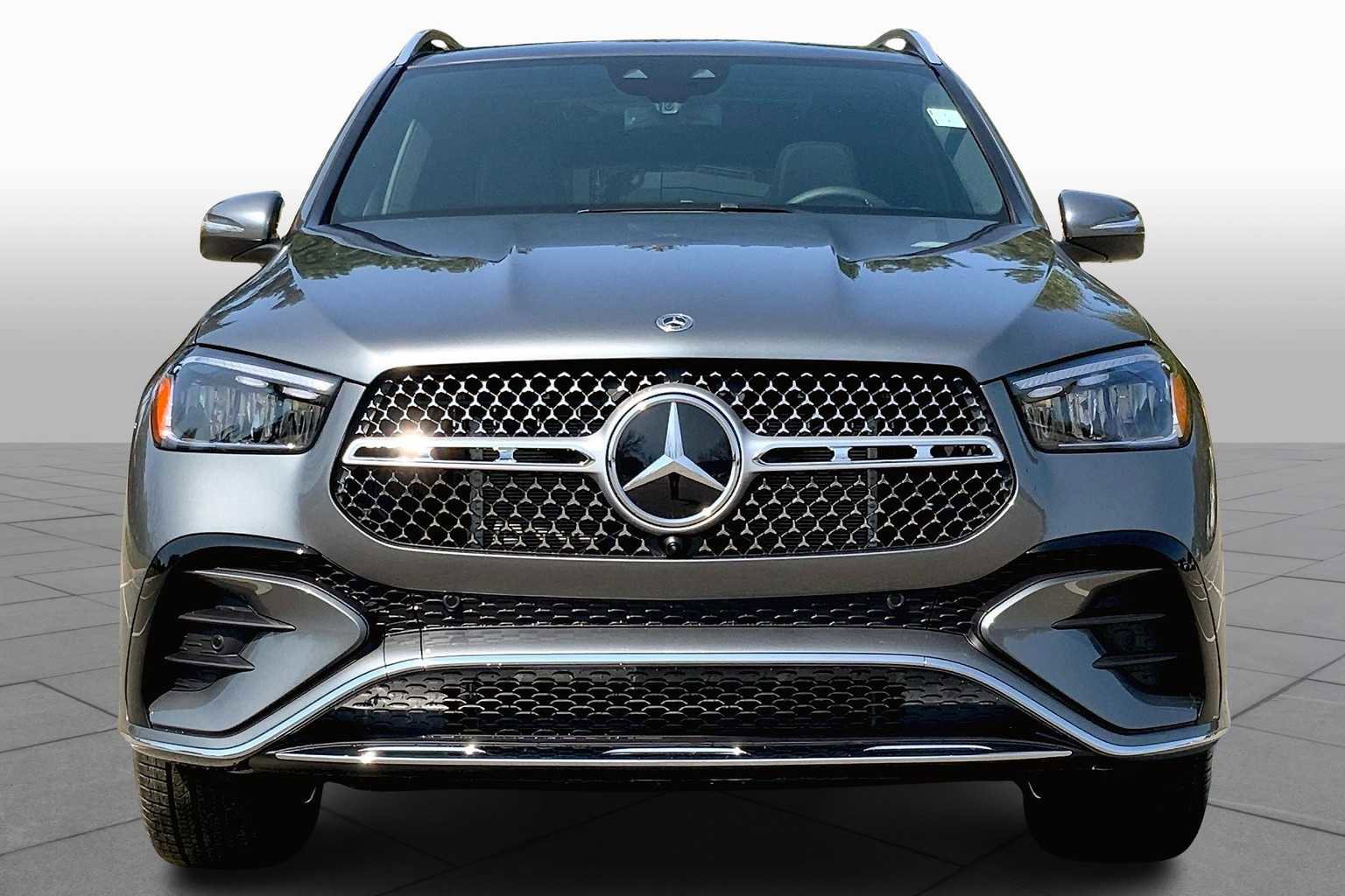 2026 Mercedes Benz GLE 450 4MATIC photo 3