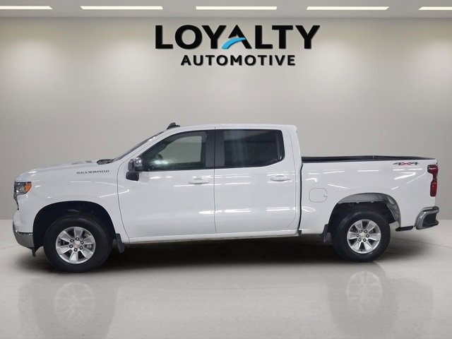 2025 Chevrolet Silverado 1500 LT photo 4