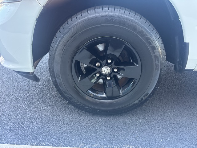 2019 Ram 1500 Classic Express photo 4