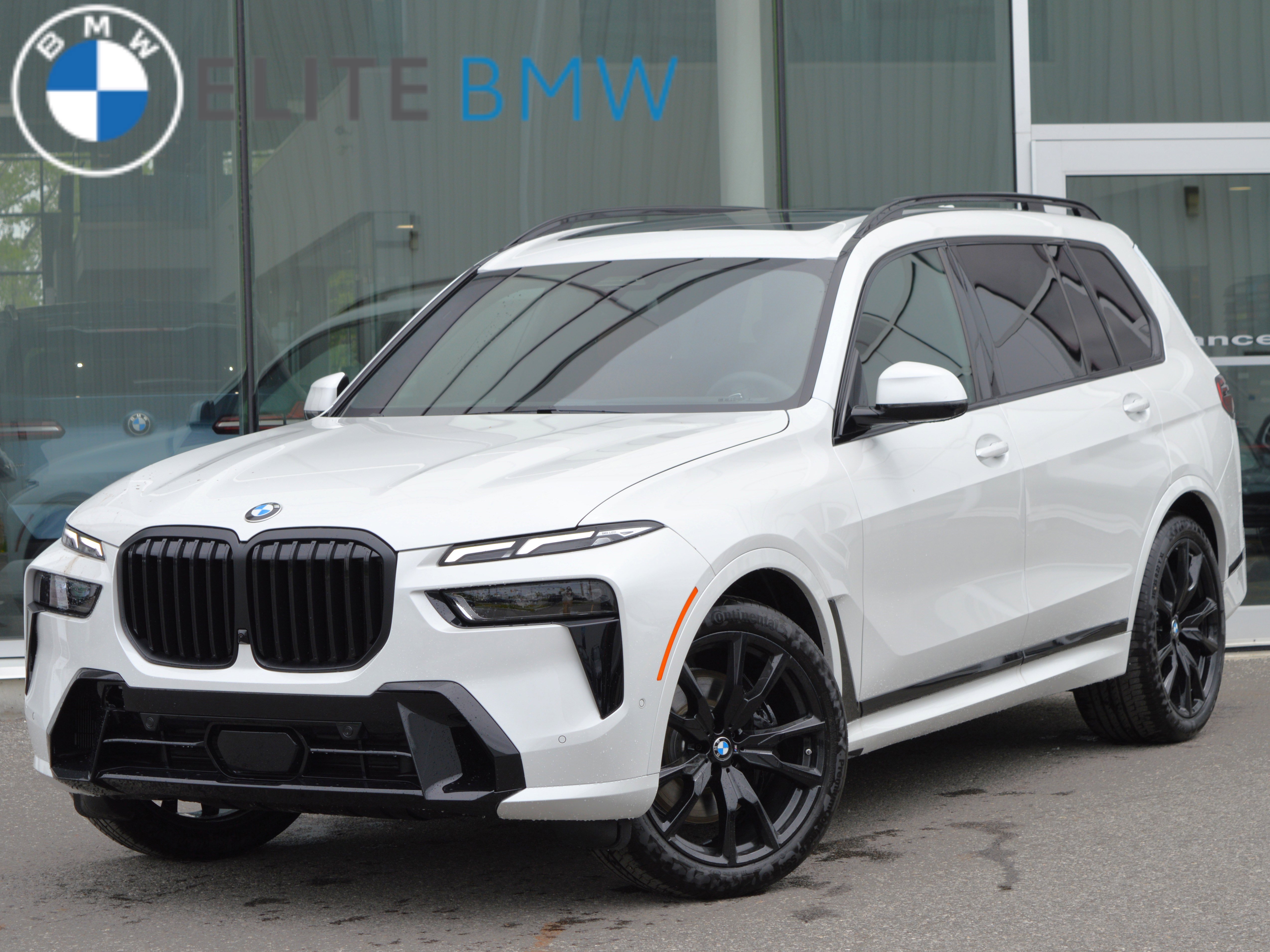 New 2026 MINERAL WHITE METALLIC BMW xDrive40i image 1
