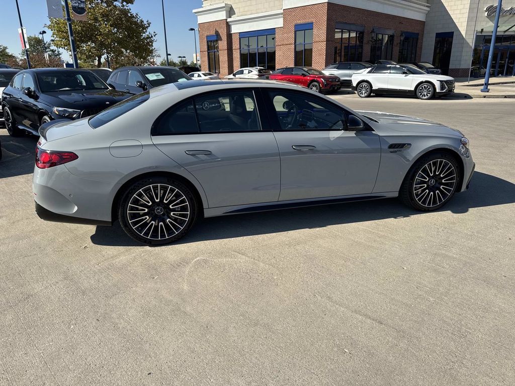 2026 Mercedes Benz E 53 AMG 4MATIC photo 4