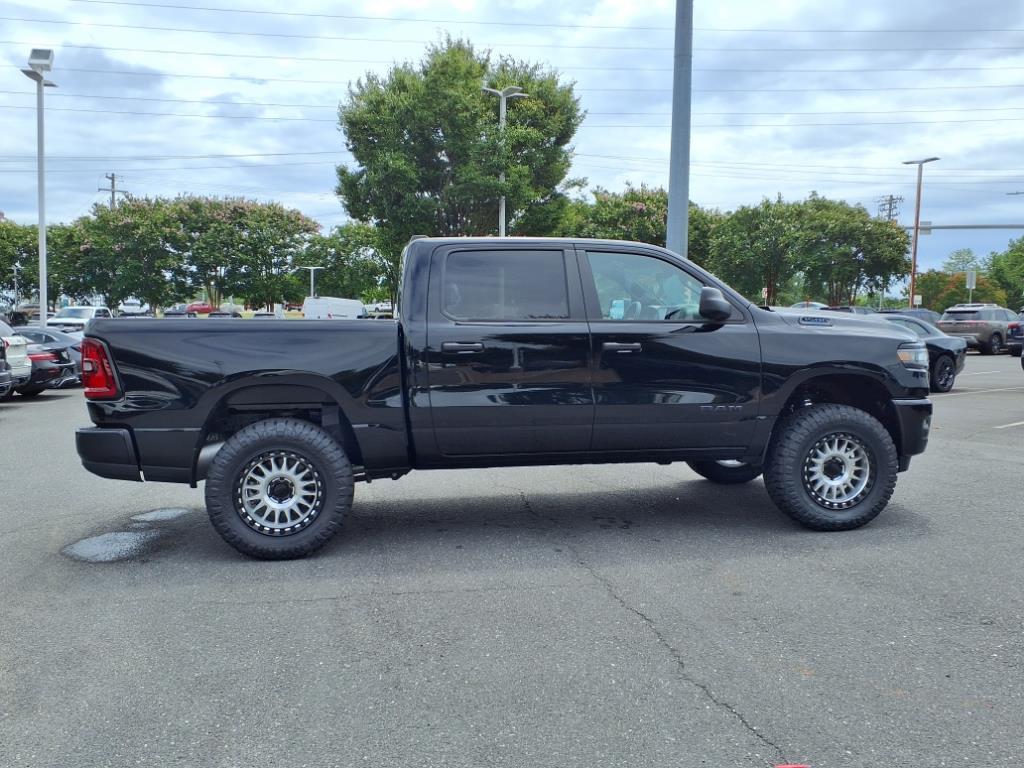 2025 Ram 1500 Tradesman photo 18