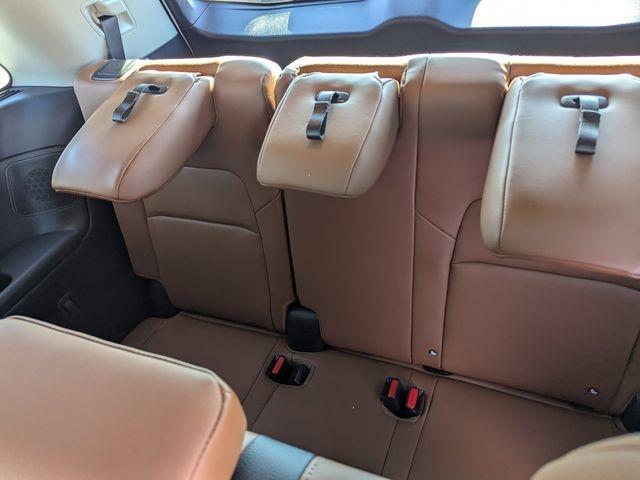 2025 Nissan Pathfinder Platinum photo 20