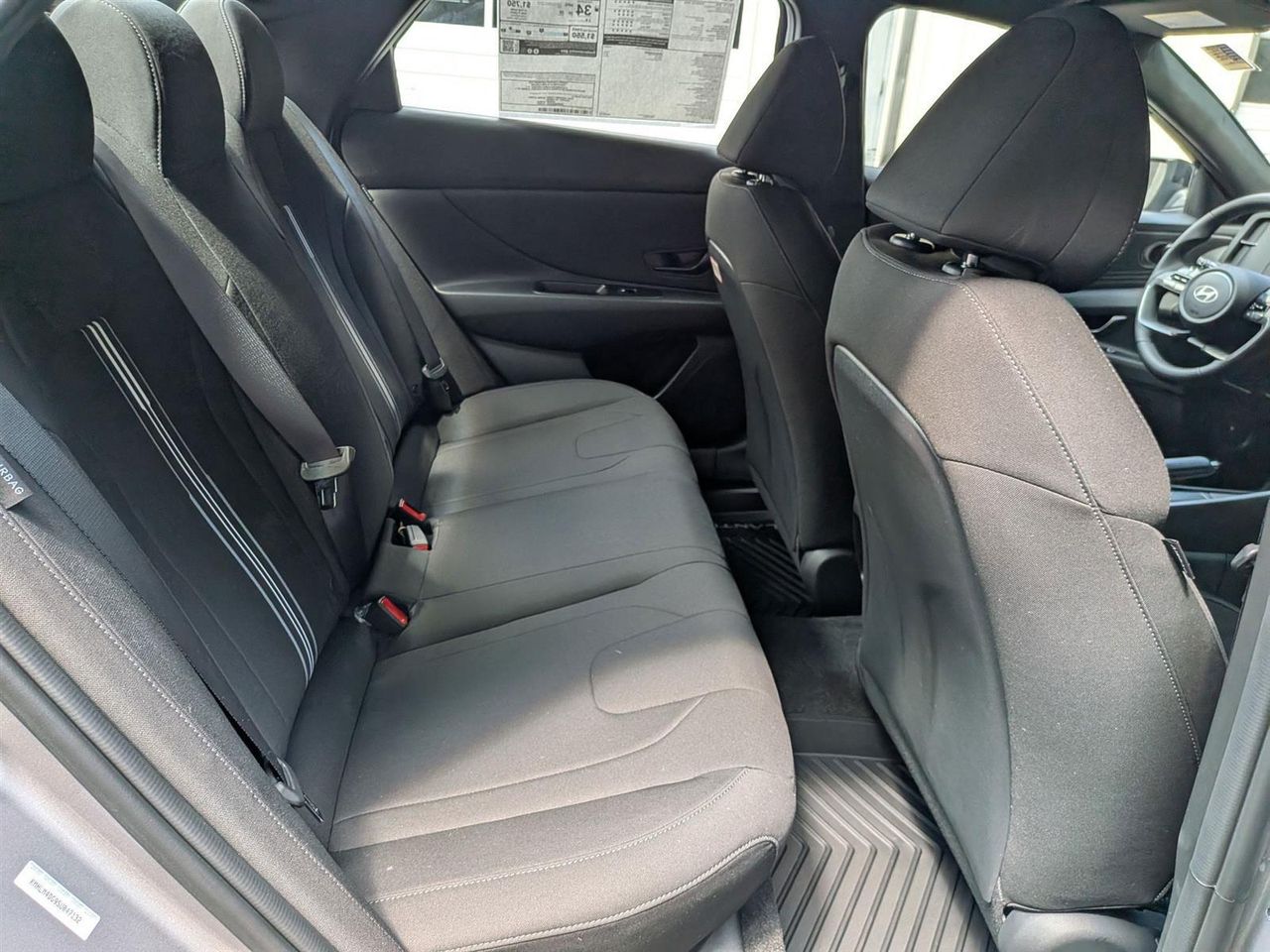 2025 Hyundai Elantra SEL Sport photo 29