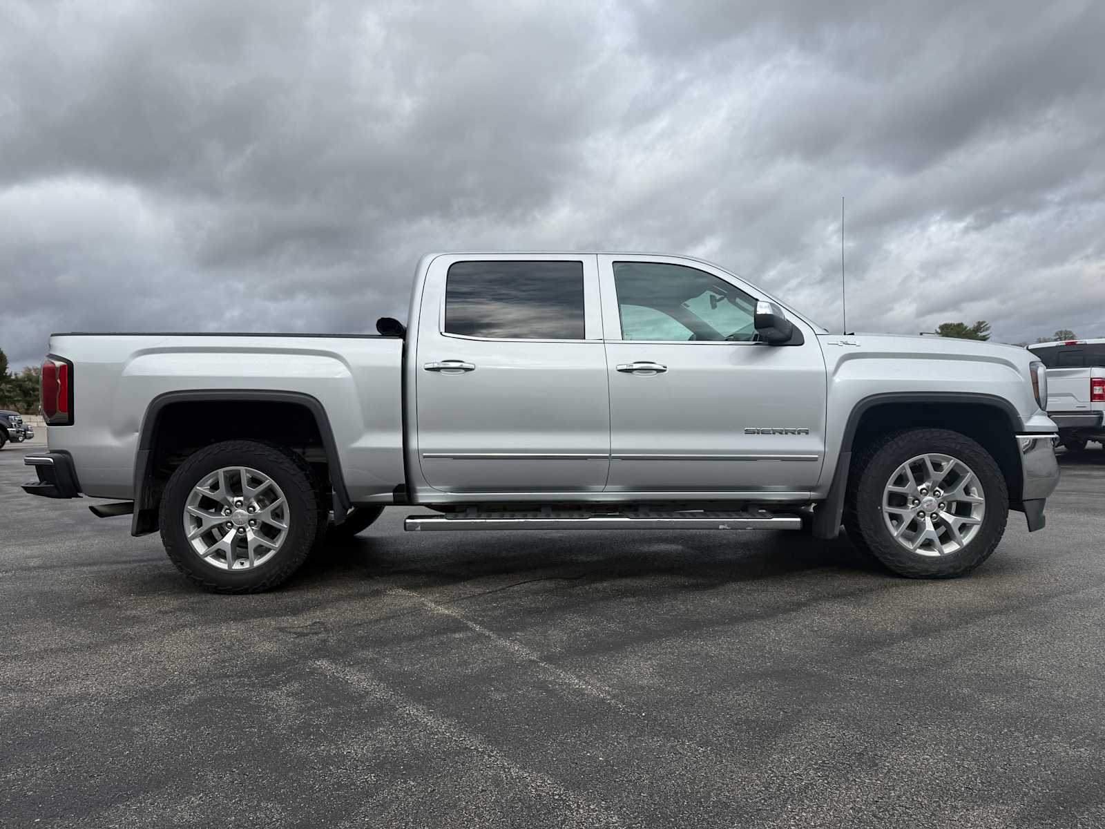 2018 Gmc Sierra 1500 SLT photo 4