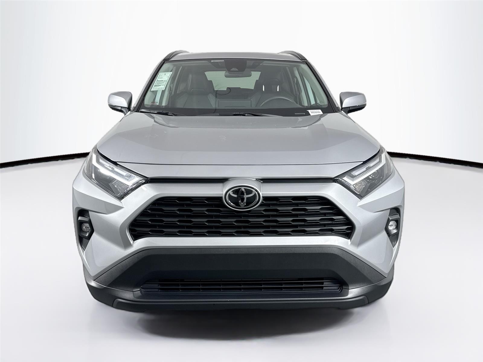 2024 Toyota RAV4 XLE Premium photo 3
