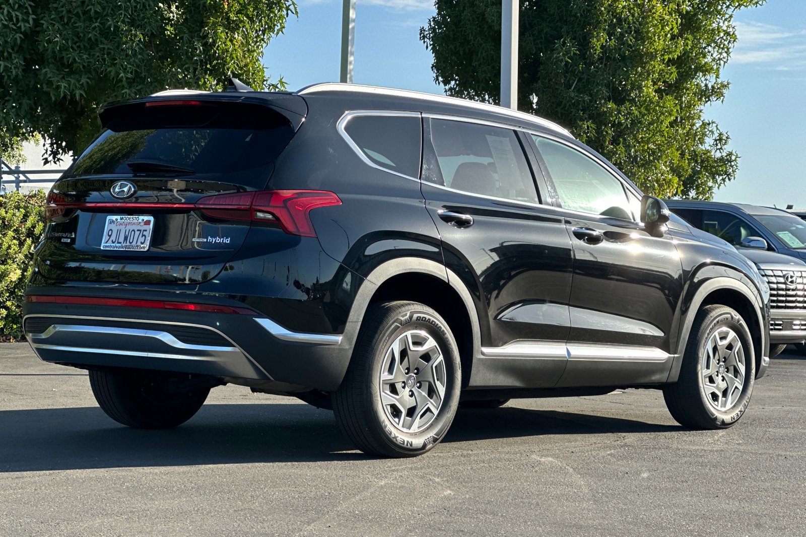 2023 Hyundai Santa Fe Blue photo 4