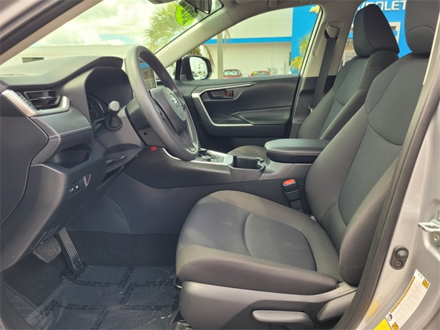 2024 Toyota RAV4 Hybrid LE photo 10