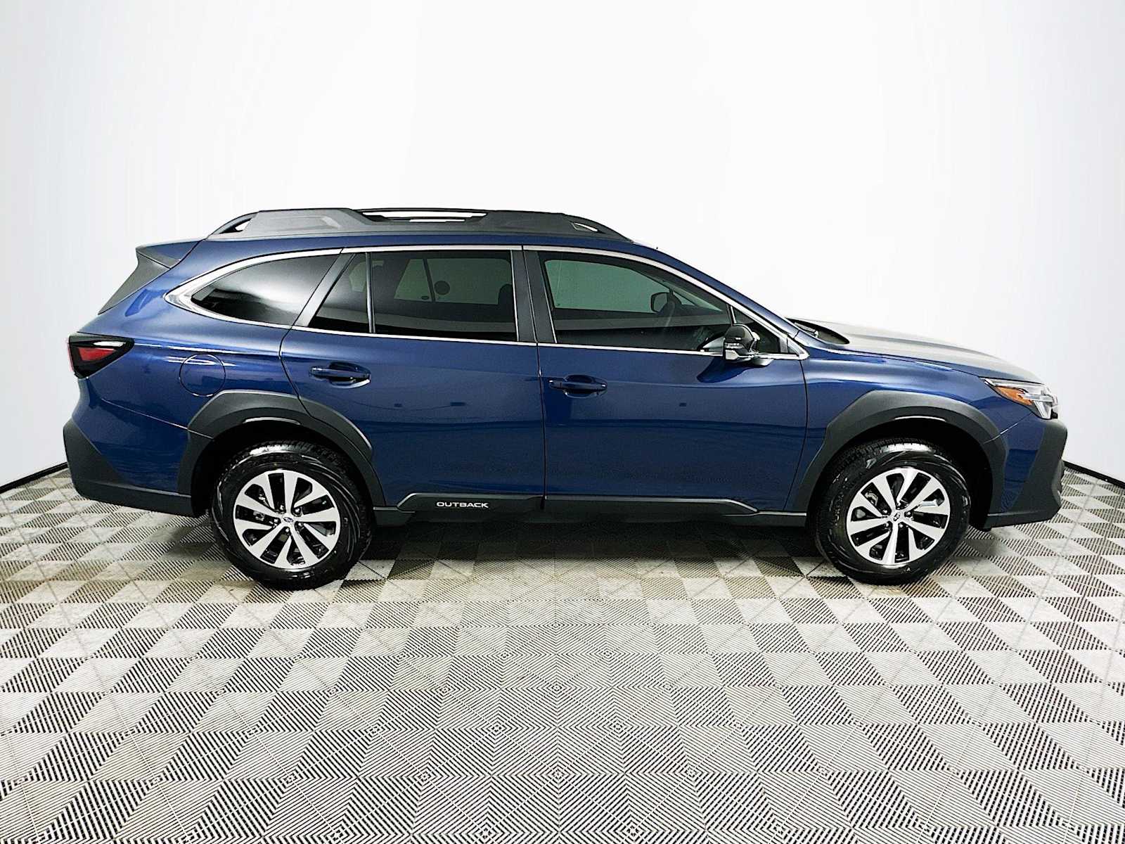 2025 Subaru Outback Premium photo 6