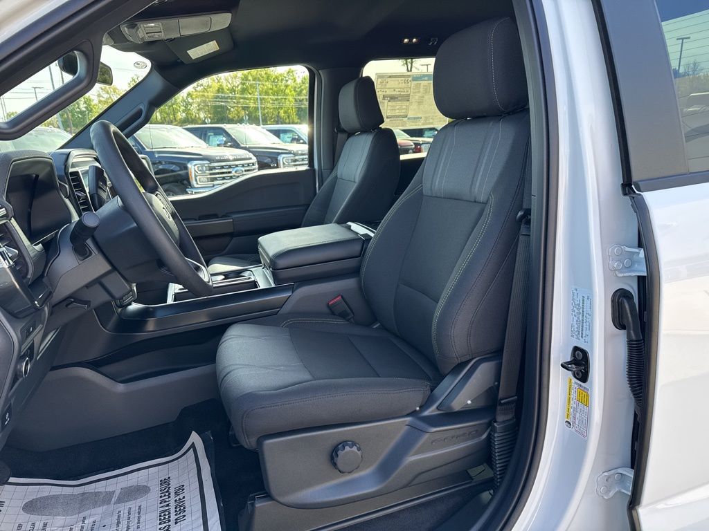 2025 Ford F-150 STX photo 8