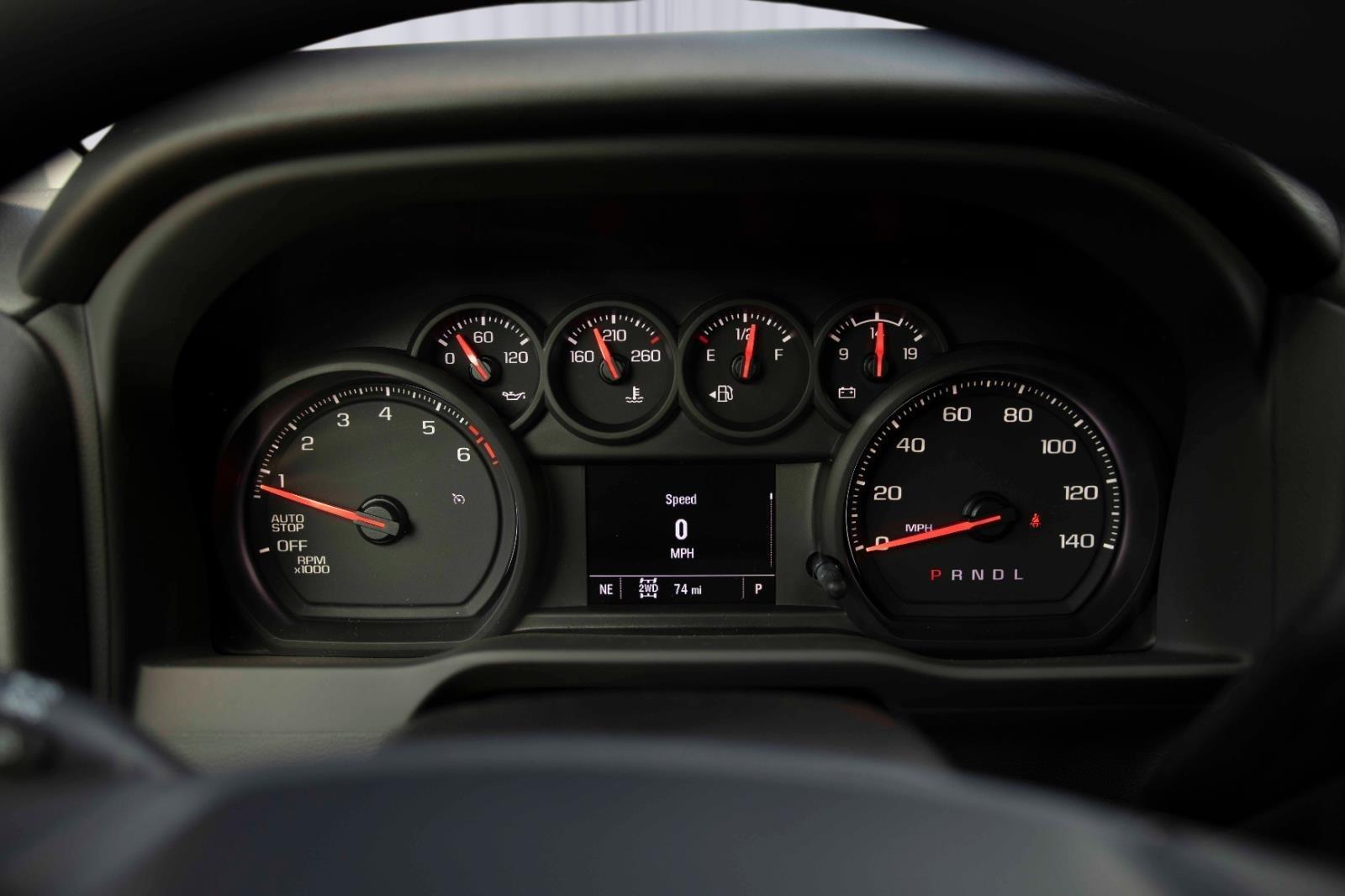2025 Chevrolet Silverado 1500 Custom photo 11