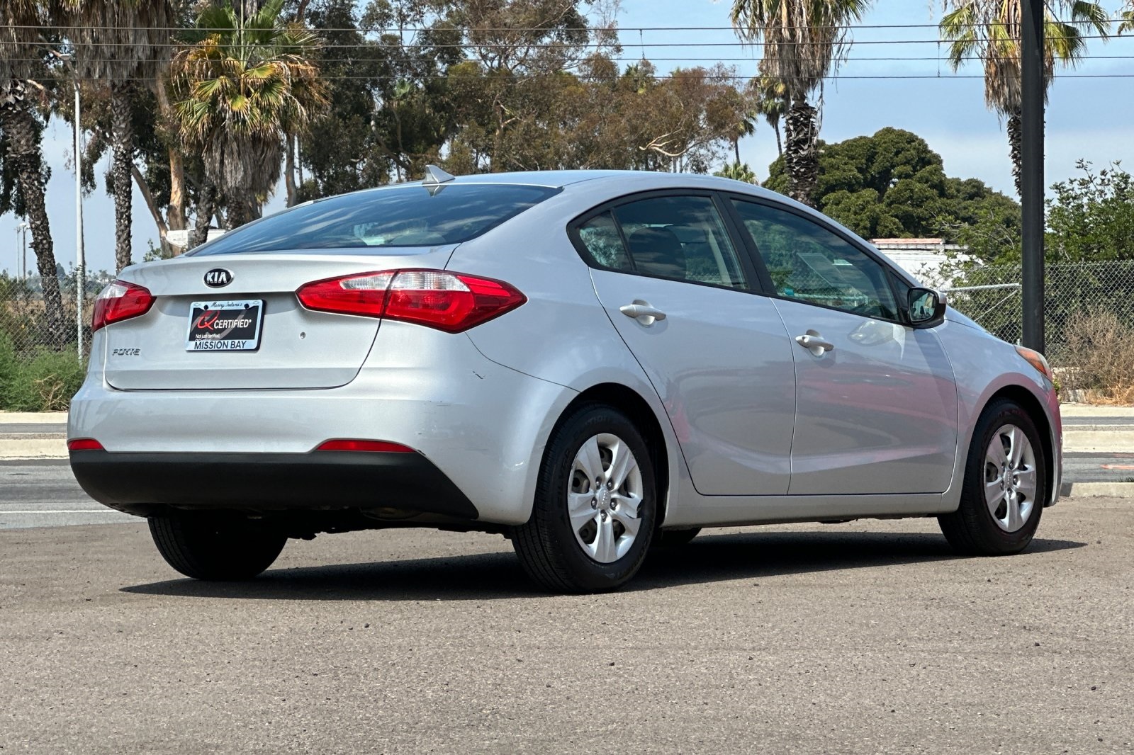 2015 Kia Forte LX photo 4