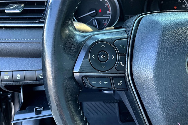 2022 Toyota Camry SE photo 18