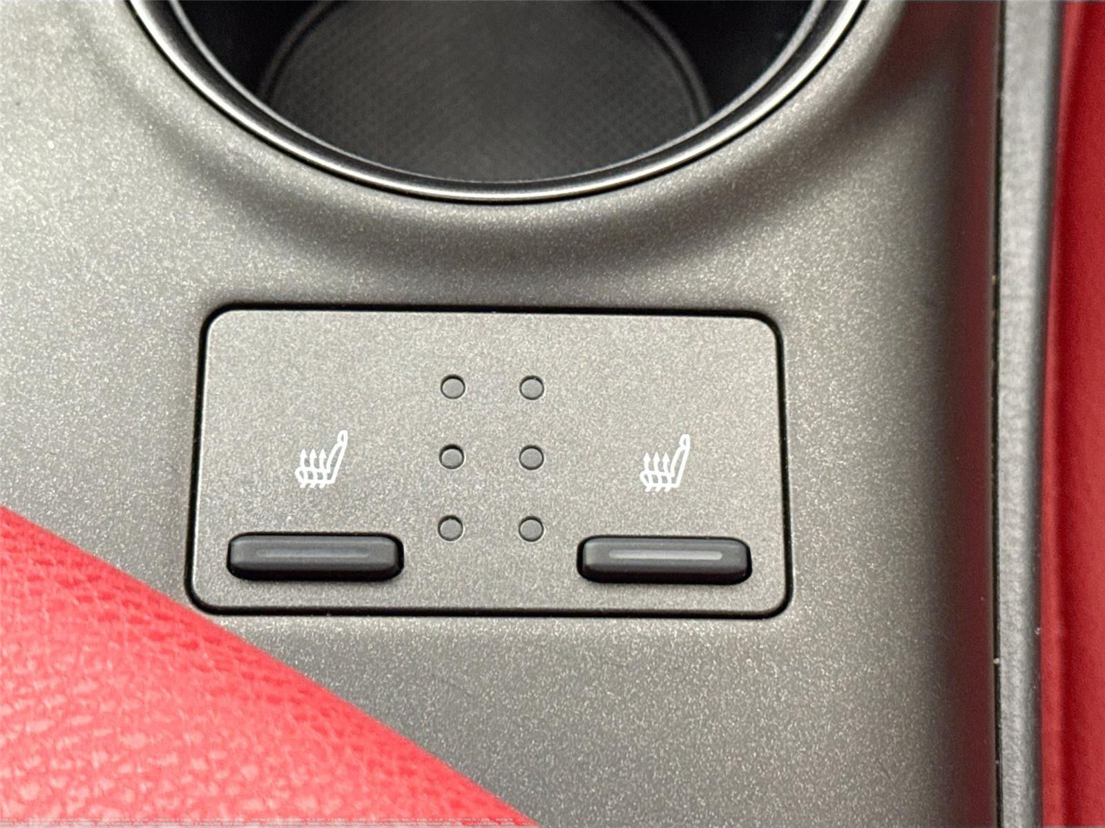 2024 Toyota Camry XSE V6 photo 24