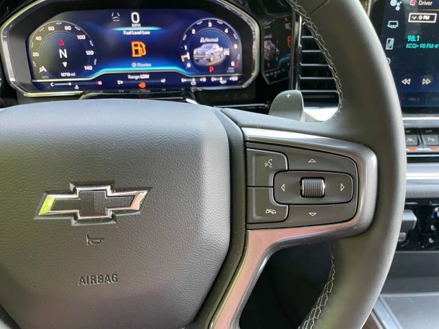 2024 Chevrolet Silverado 1500 High Country photo 18