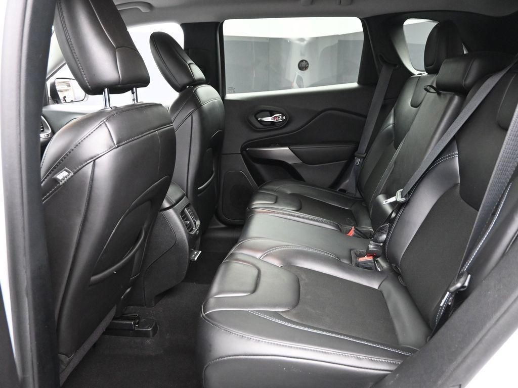 2020 Jeep Cherokee Latitude photo 8
