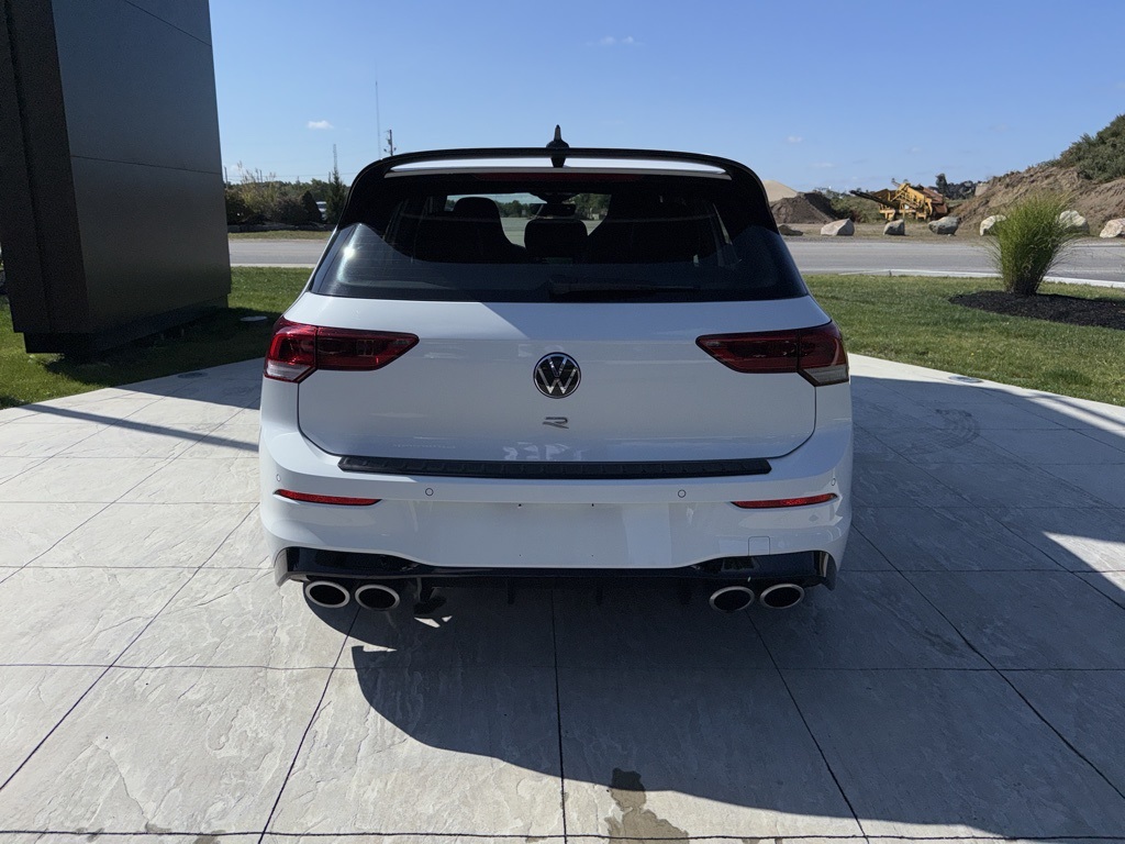 2023 Volkswagen Golf R photo 5