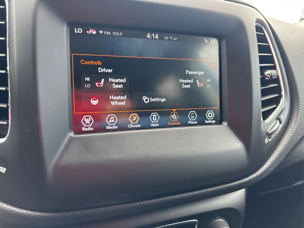 2019 Jeep Compass Latitude photo 25
