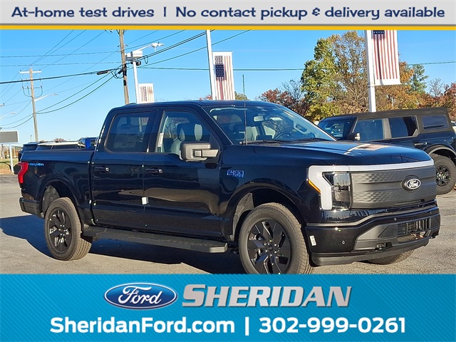 2025 Ford F-150 Lightning Flash's photo