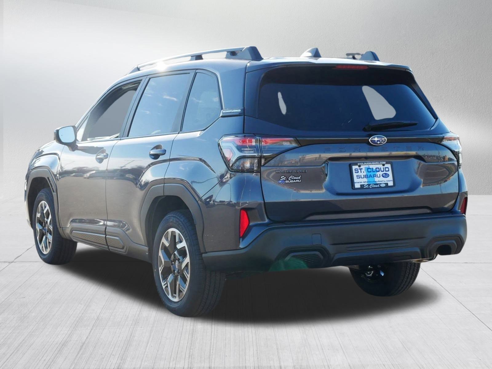 2026 Subaru Forester Premium photo 2