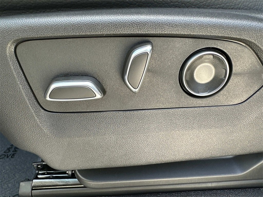 2025 Gmc Yukon Denali photo 20
