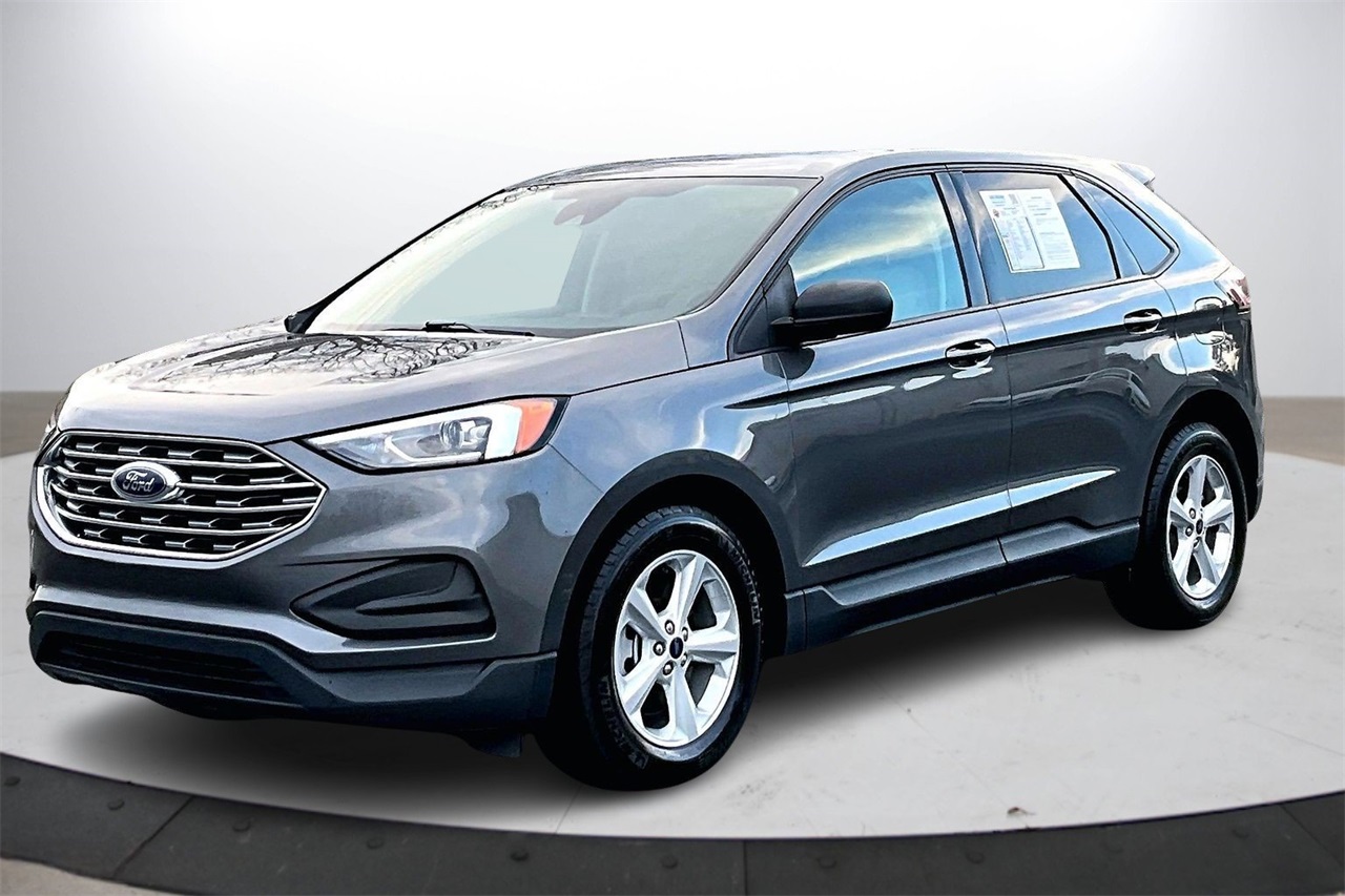 2021 Ford Edge SE photo 4