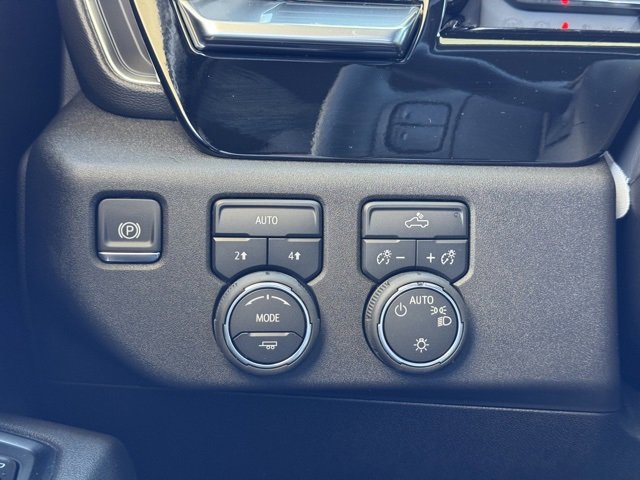 2025 Chevrolet Silverado 1500 LT photo 22