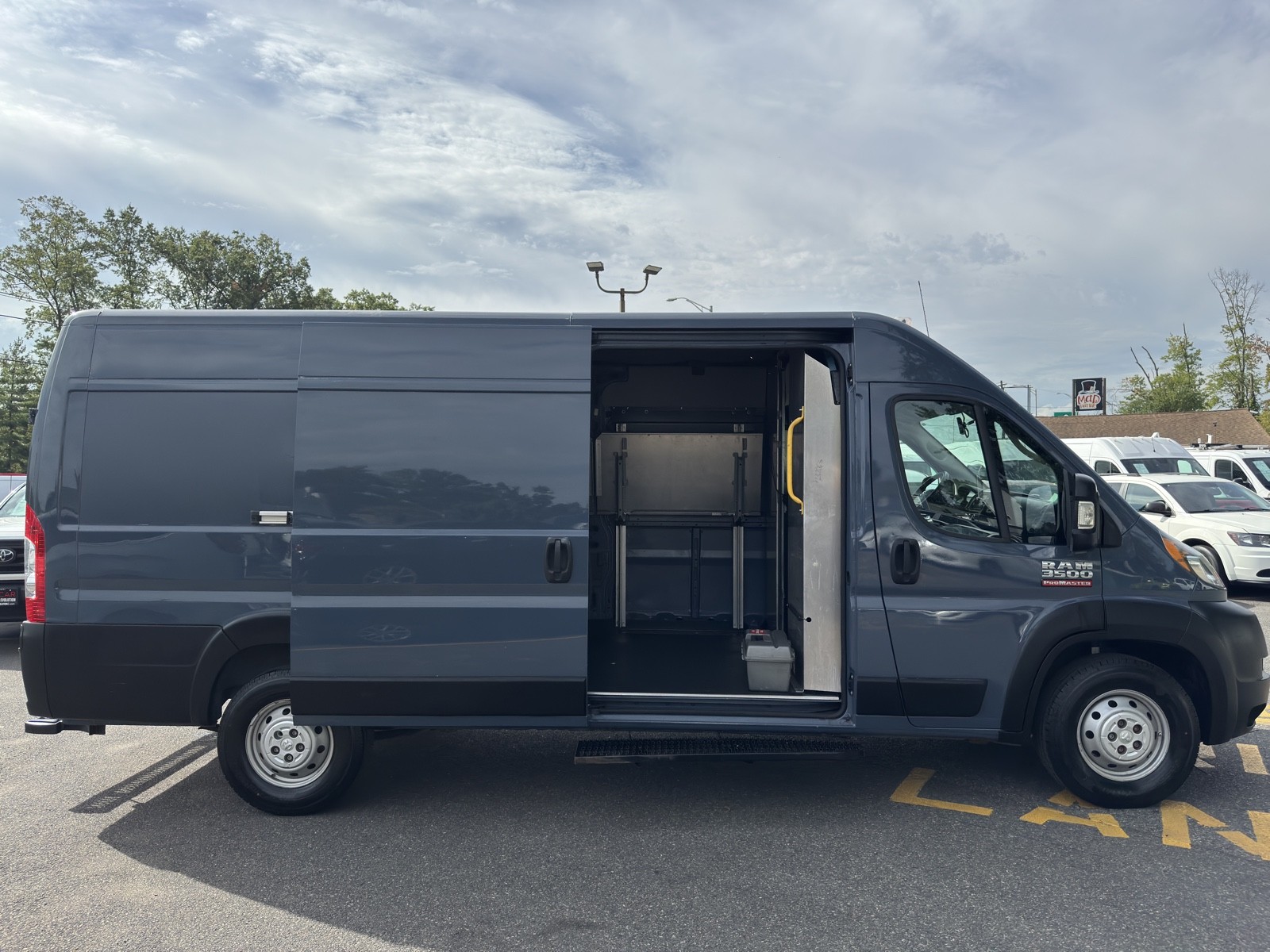 2019 Ram 3500 photo 7