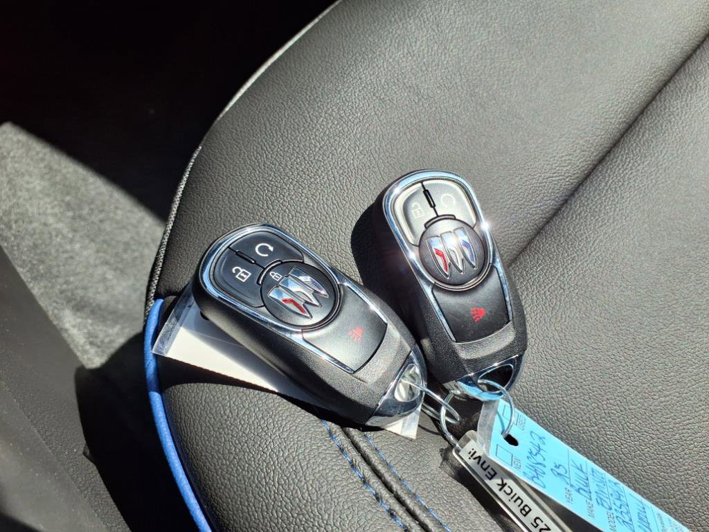 2025 Buick Envista ST photo 12