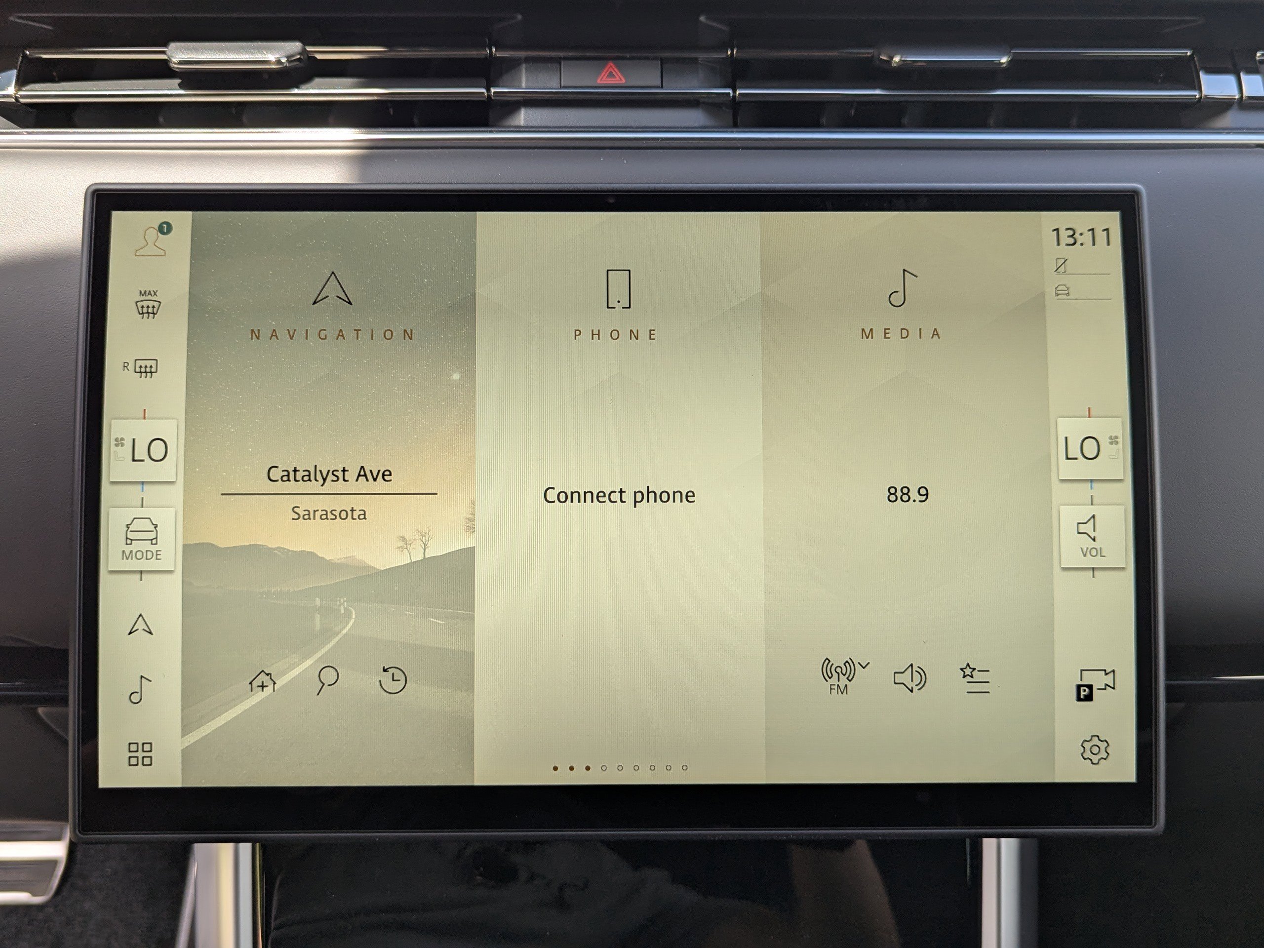 2025 Land Rover Range Rover SE photo 26