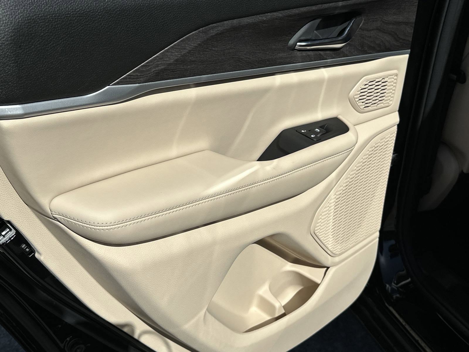 2024 Jeep Cherokee photo 27