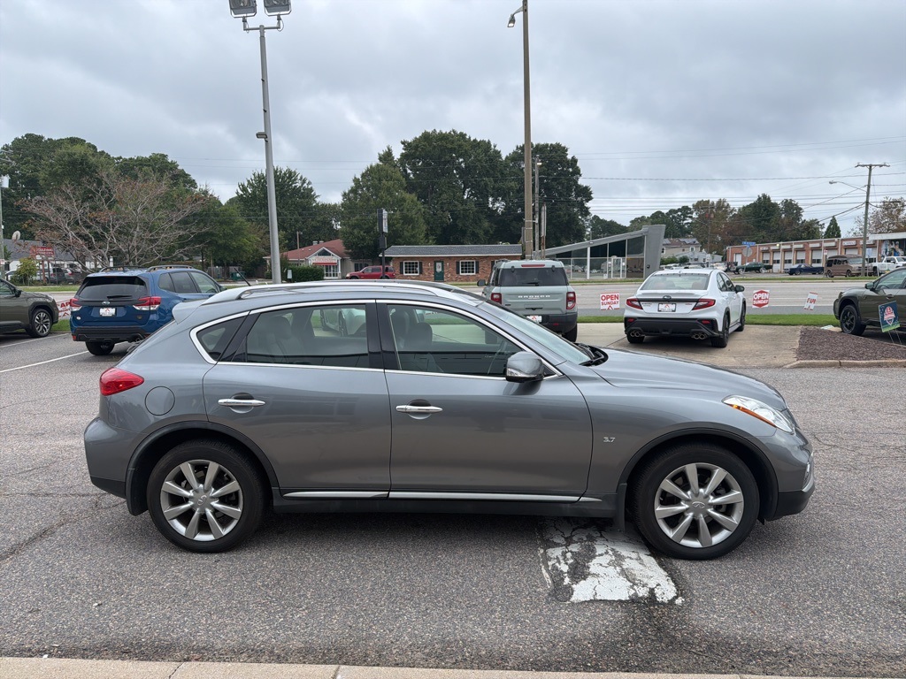 2017 Infiniti QX50 Premium photo 2