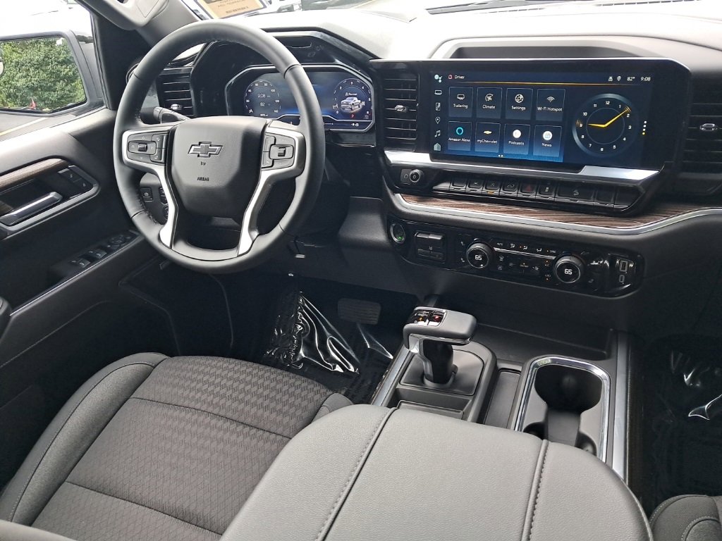 2024 Chevrolet Silverado 1500 RST photo 21