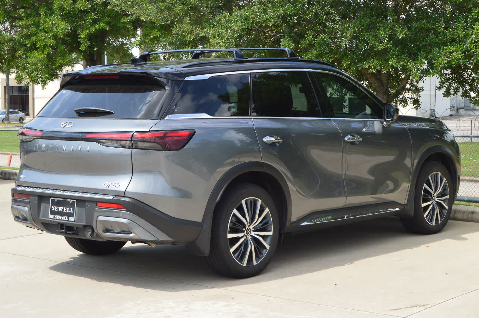 2025 Infiniti QX60 Autograph photo 4