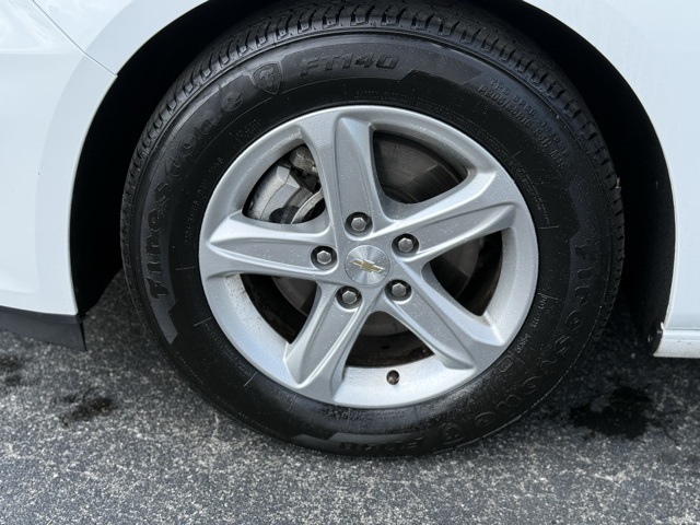 2024 Chevrolet Malibu 1LT photo 4