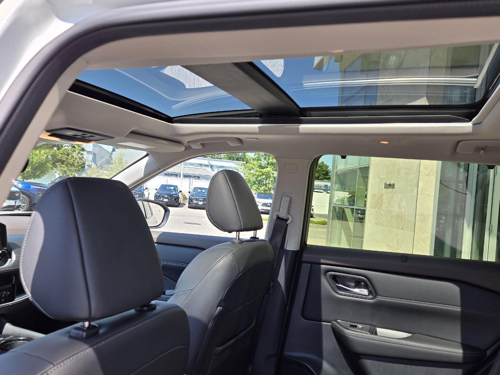 2023 Nissan Rogue SL photo 11