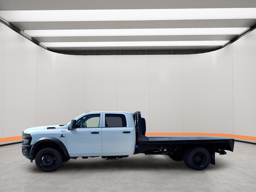 2025 Ram 5500 Tradesman photo 4