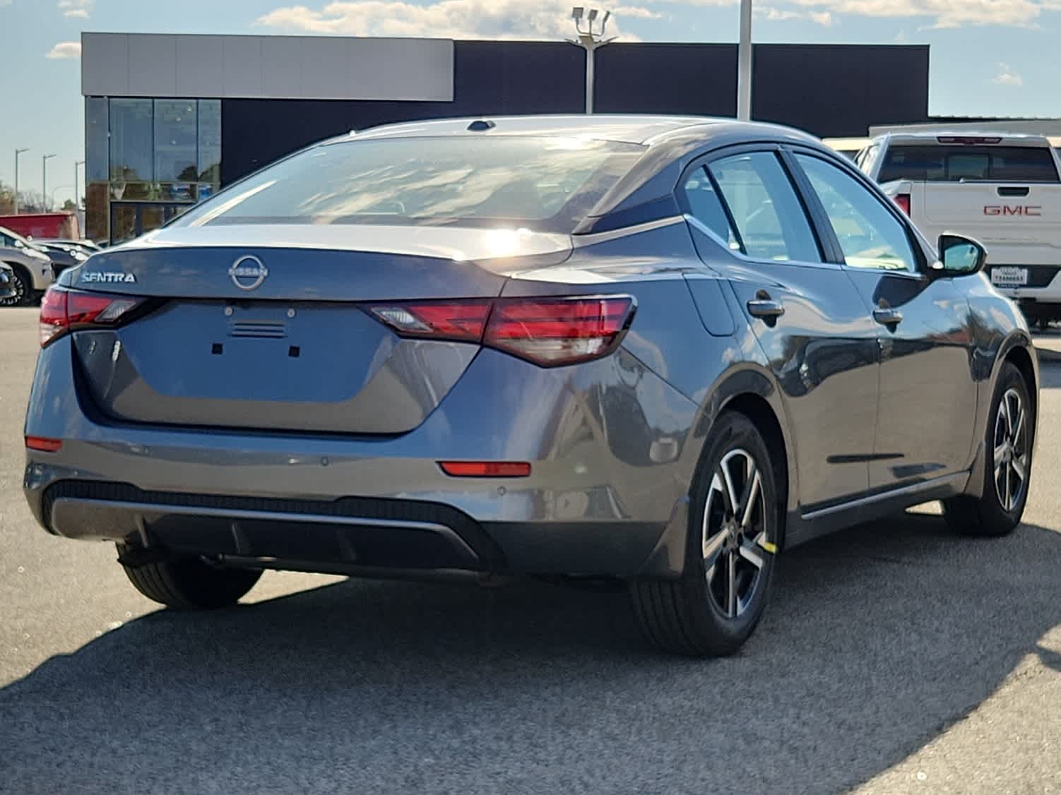 2025 Nissan Sentra SV photo 3