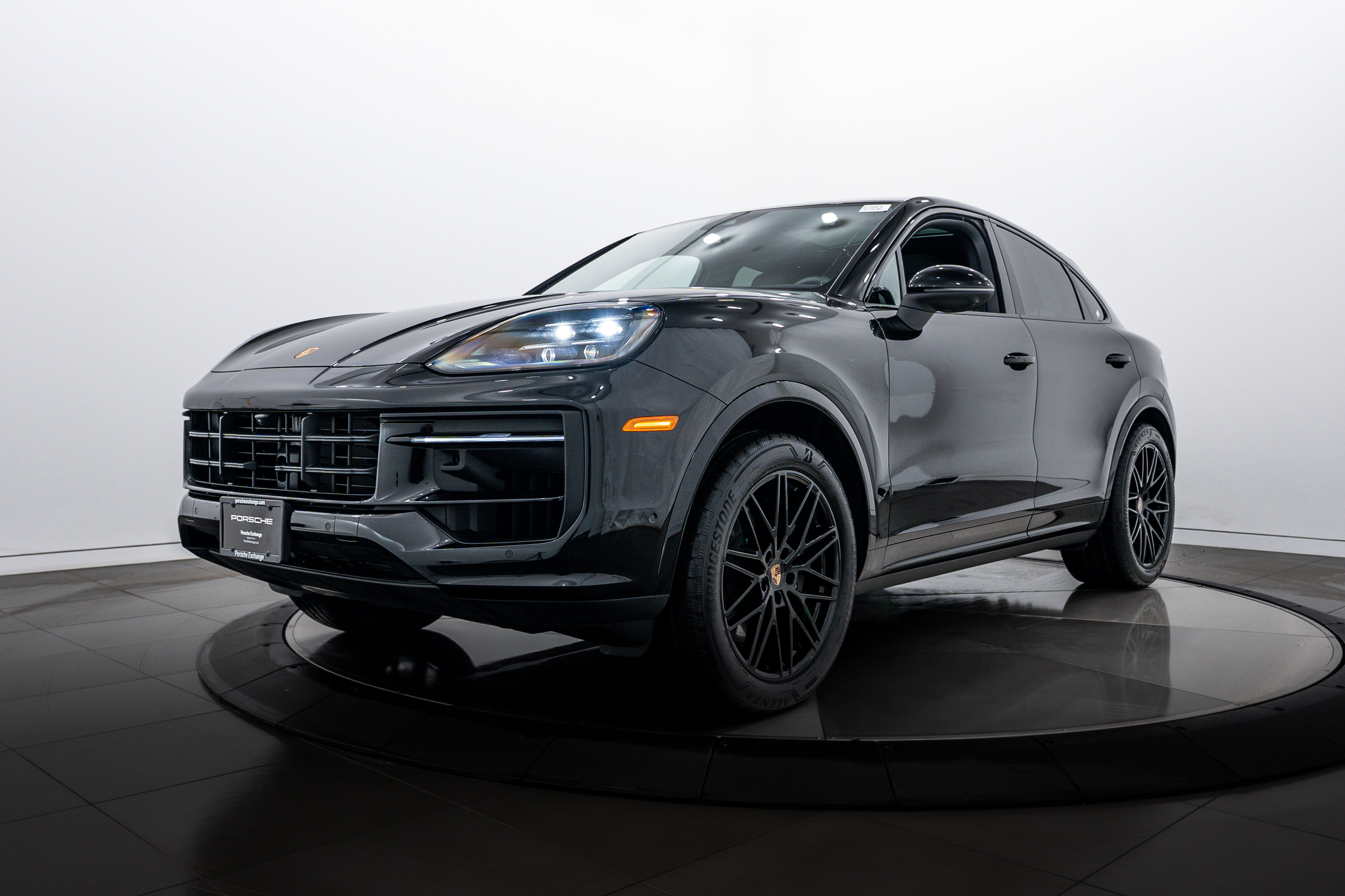 2025 Porsche Cayenne Coup Base