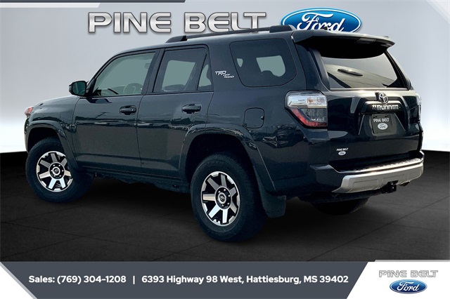 2024 Toyota 4Runner TRD Off-Road photo 2