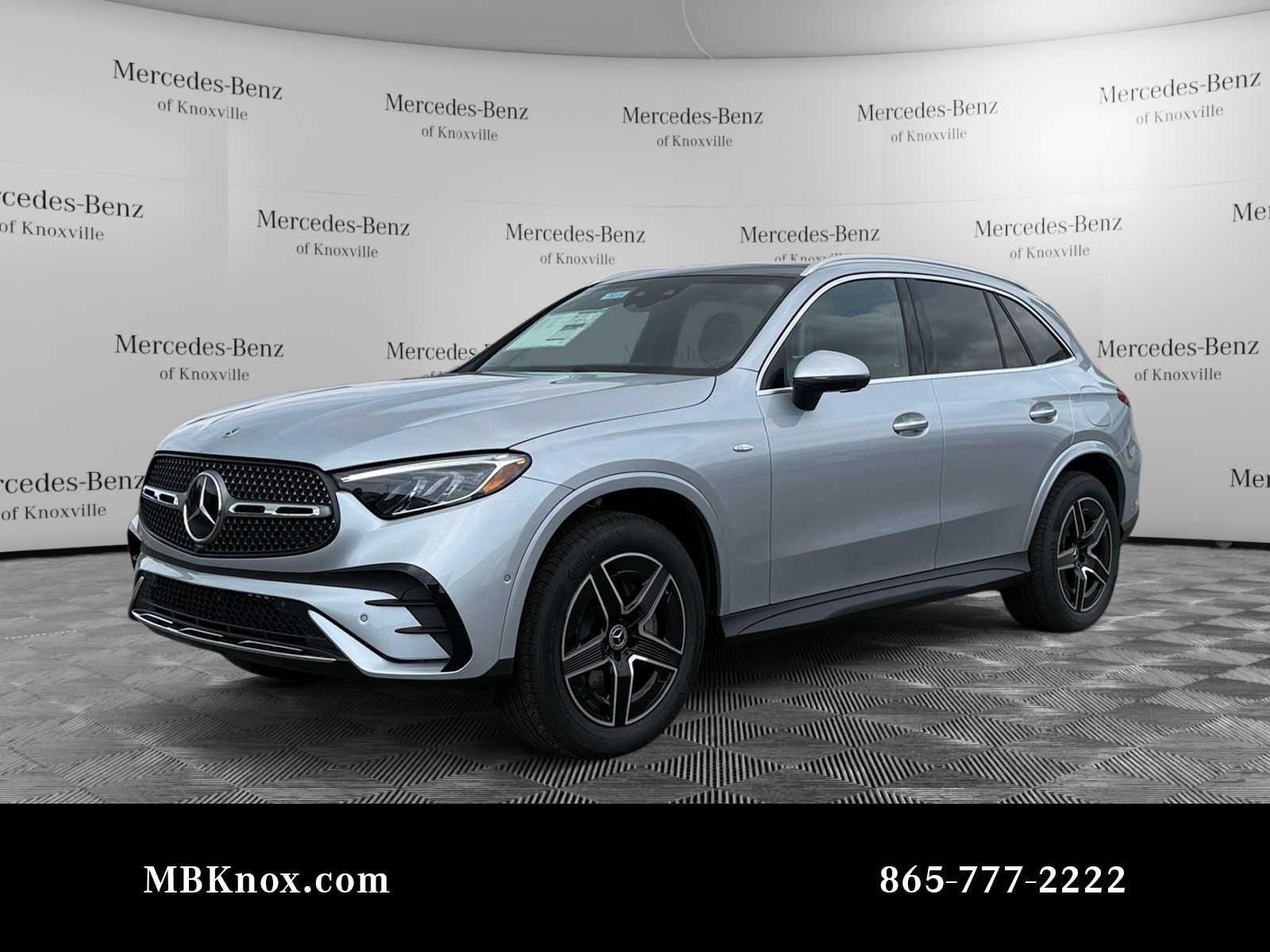 2025 Mercedes-Benz GLC Base's photo