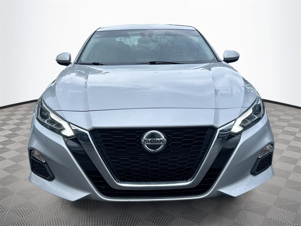 2021 Nissan Altima 2.5 SV photo 2