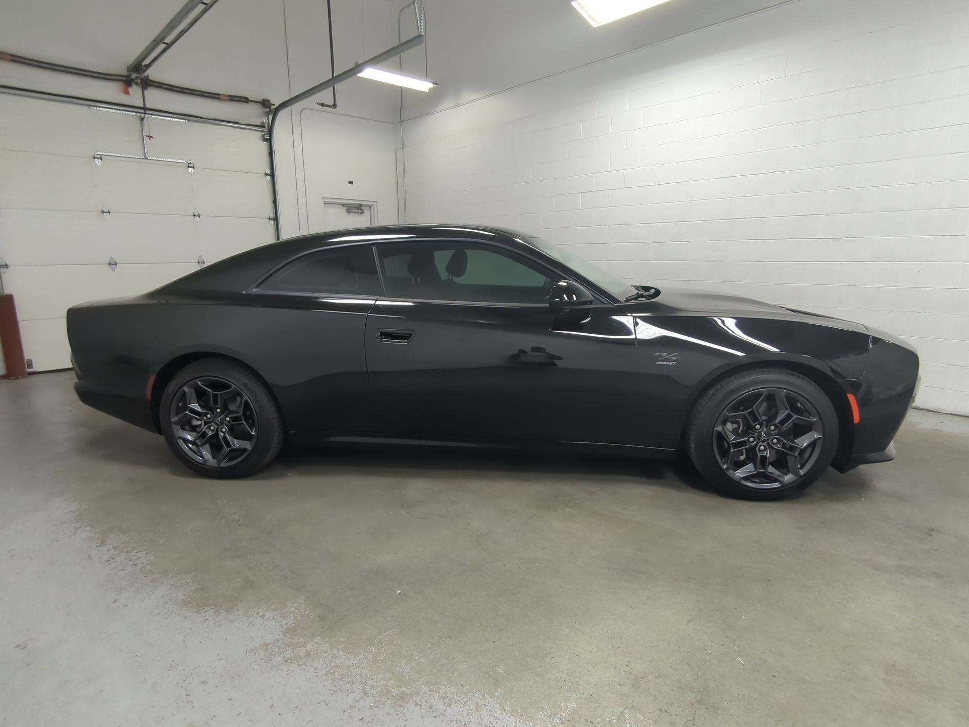 Used 2025 Dodge Charger Daytona R/T with VIN 2C3CDBCK6SR543425 for sale in West Valley City, UT