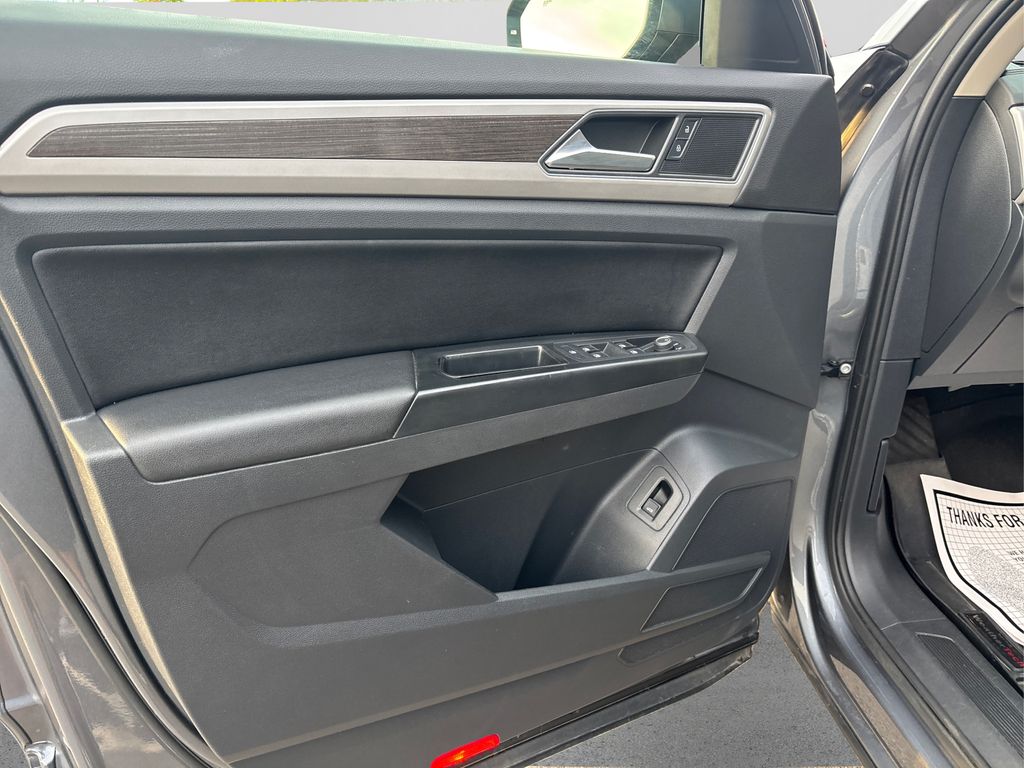 2019 Volkswagen Atlas V6 SE photo 15