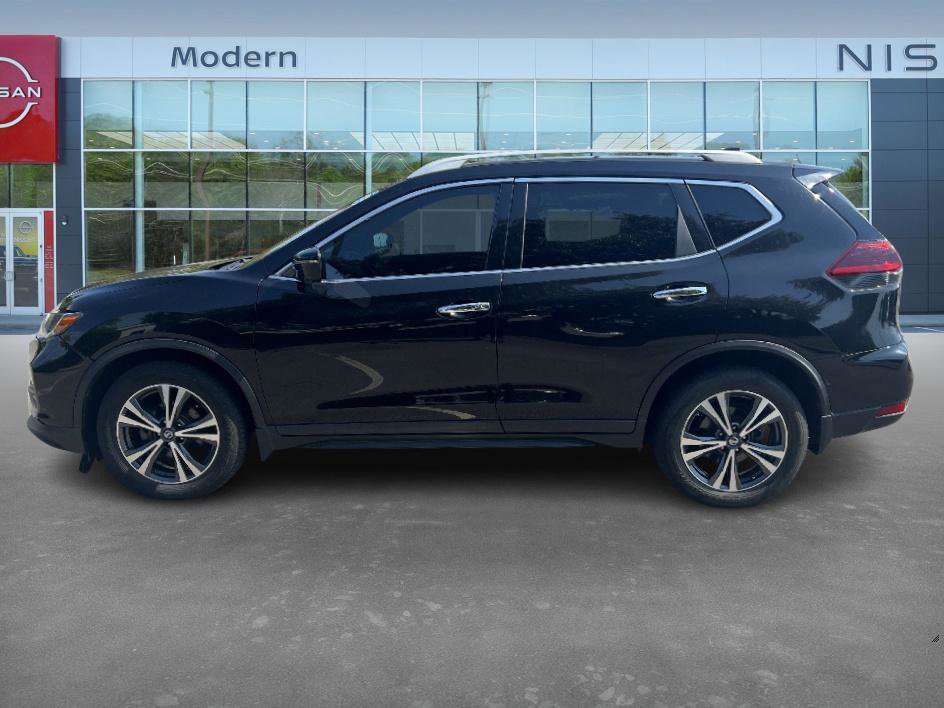 2019 Nissan Rogue SV photo 8